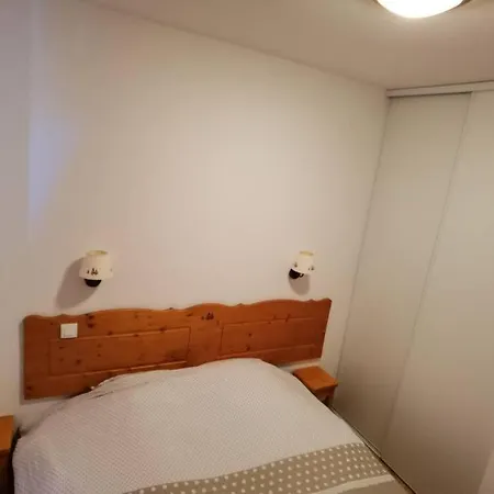 Appartement 4 Pers. Piscine Et Literie Toute Neuve. *